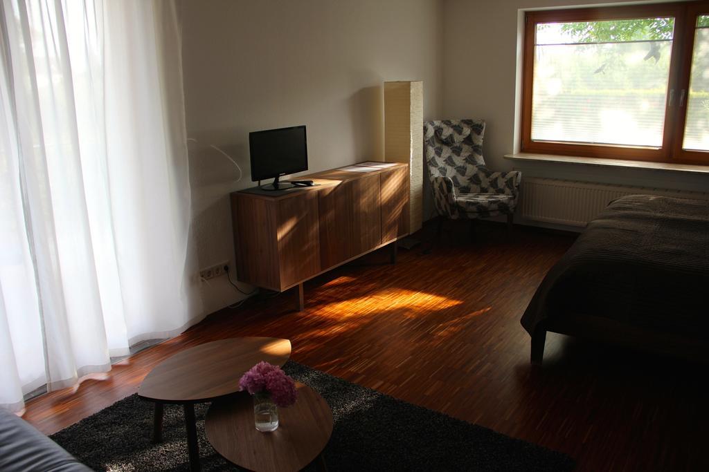 Ferienwohnung Bluetenweg Kluftern ฟรีดริชส์ฮาเฟน ภายนอก รูปภาพ