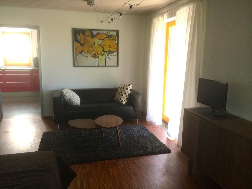 Ferienwohnung Bluetenweg Kluftern ฟรีดริชส์ฮาเฟน ภายนอก รูปภาพ